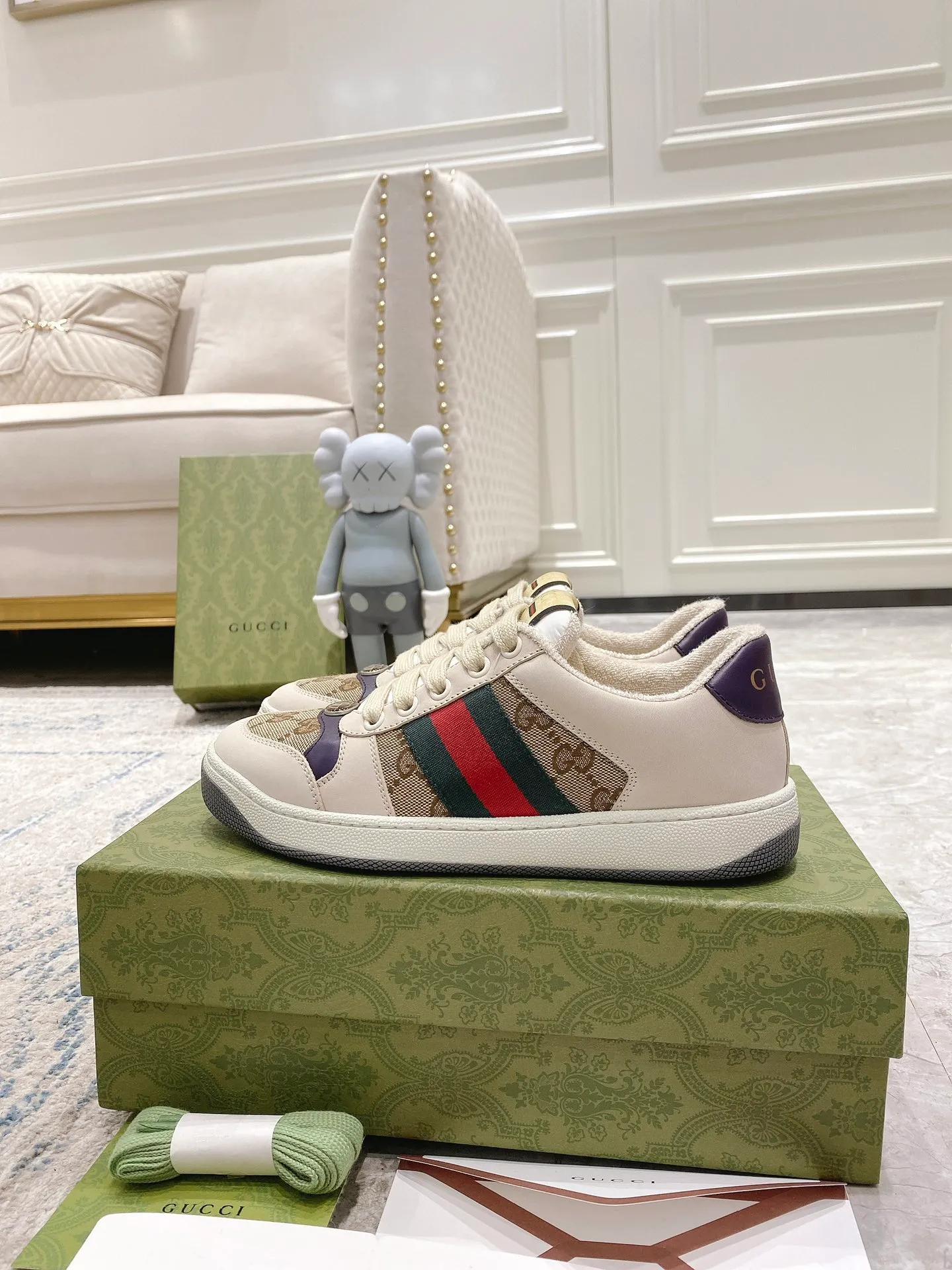Gucci - Newly upgraded Gucci dirty shoes for couples 👫 2022 early spring new style... GG series distressed casual dirty shoes for the catwalk ⚠️⚠️ Original development and purchase level version... Metal double G crystal cylindrical logo... Gucci original pattern webbing... Exclusive color rubbed cowhide fabric, original terry cloth is delicate, soft and more comfortable and breathable, privately stamped two-color original TPU outsole (lower layer is wider, upper layer is narrower) Ready stock, matching packaging... 35-40/39-44 regular size 💰Female style 290 💰Male style 290